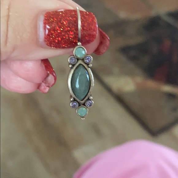 Beautiful Myka earrings ! - Picture 2 of 2